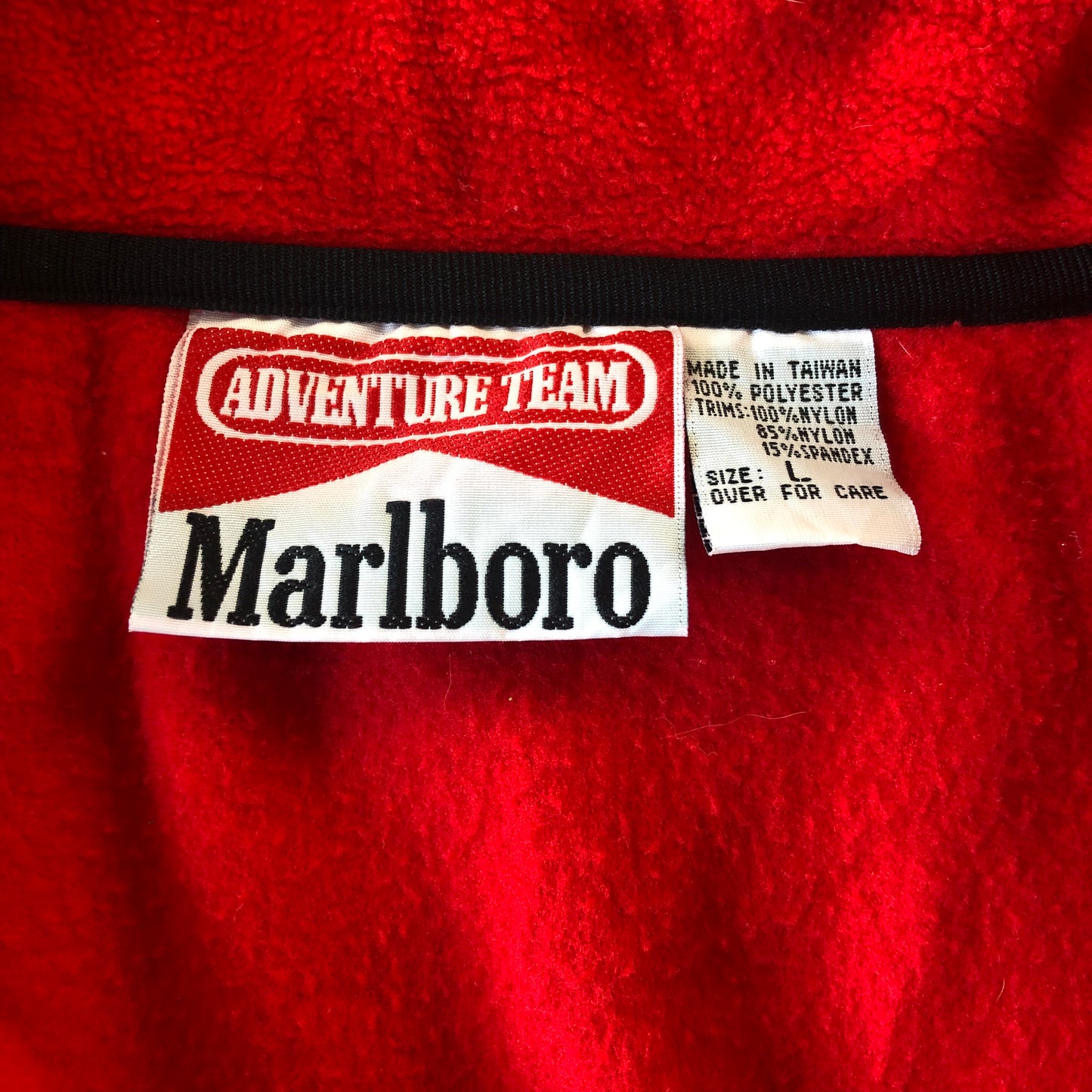 Vintage Malboro Unlimited Quarter Button Fleece Sweatshirt L