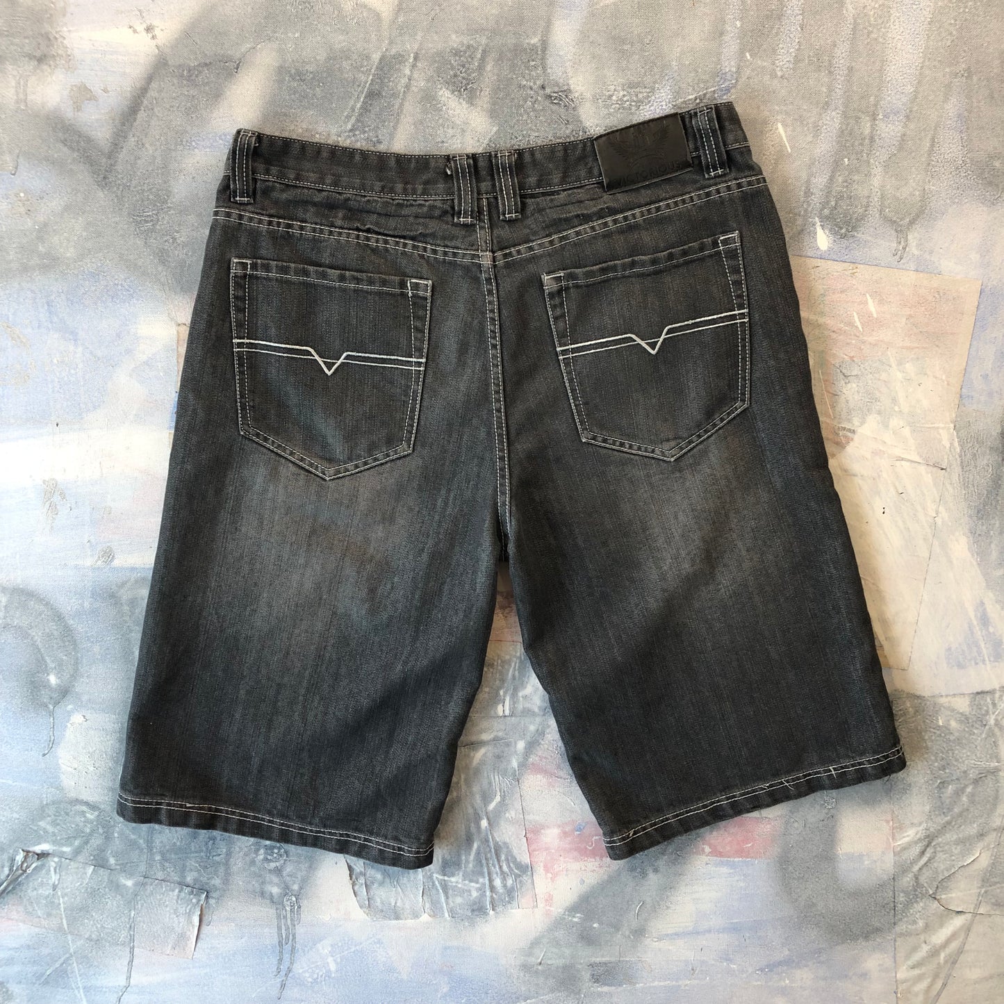 Vintage Y2K Victorious Cannabis Embroided Jort W38
