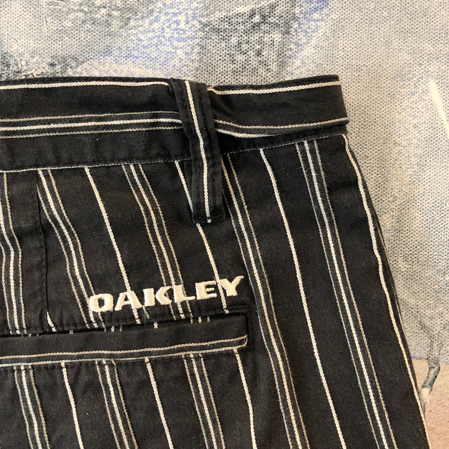 Vintage Oakley Pin Stripe Jort W38