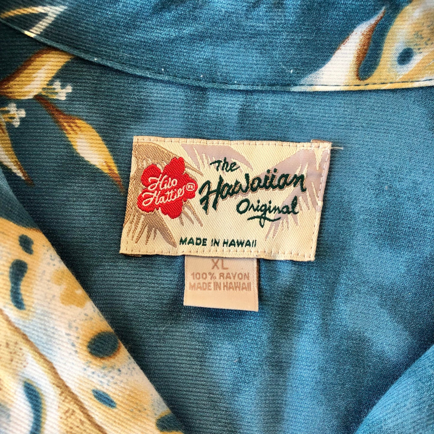 Hilo Hatties Hawaiian Button Shirt XL