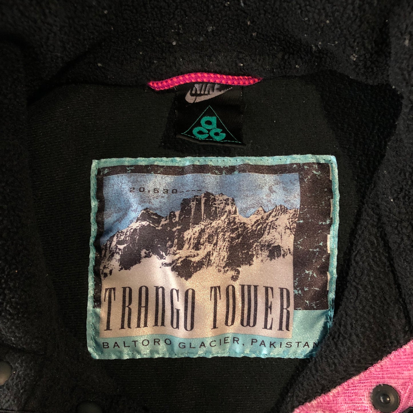 Vintage Nike ACG Trango Tower Quarter Button Fleece Sweatshirt M