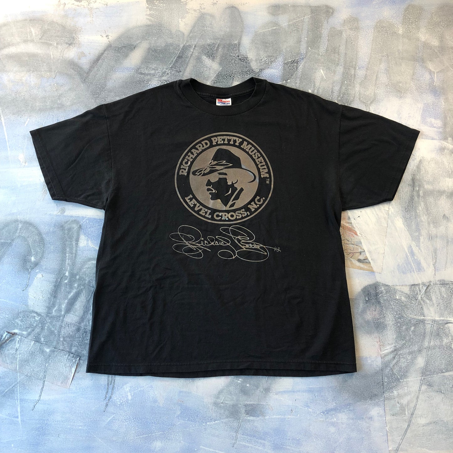 Richard Petty Museum Level Cross N.C T Shirt XL