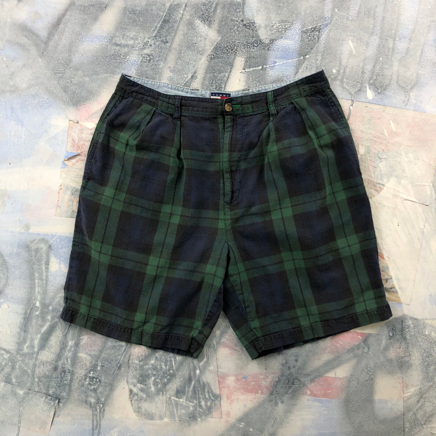 Vintage Tommy Hilfiger Casual Plaid Short W34