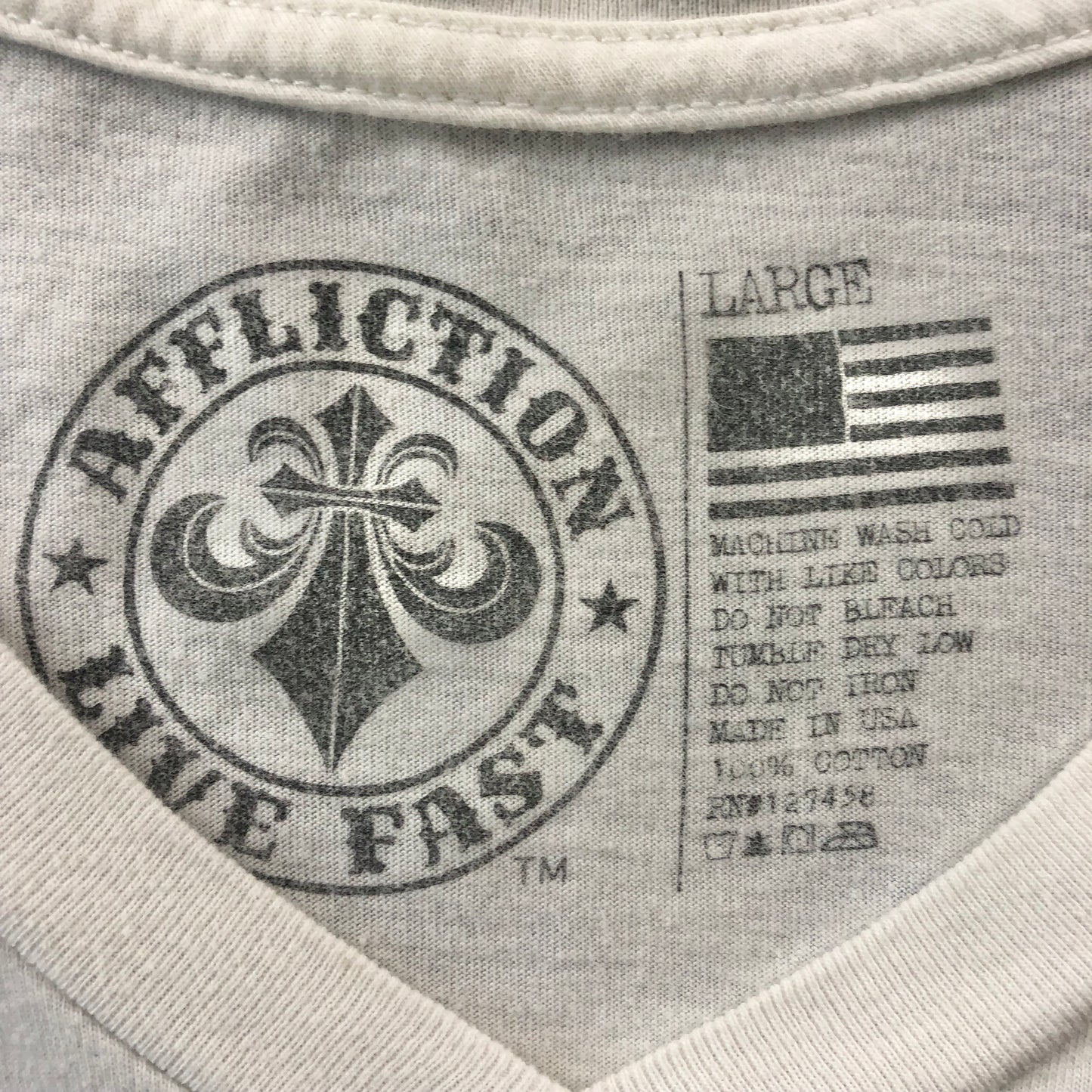 Vintage Y2K Affliction Skull Wings Cross V Neck T Shirt L