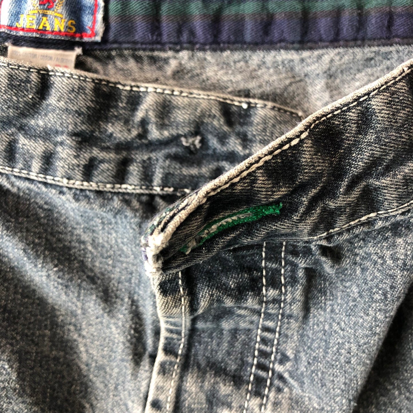 Vintage Tommy Jeans Denim Short W32