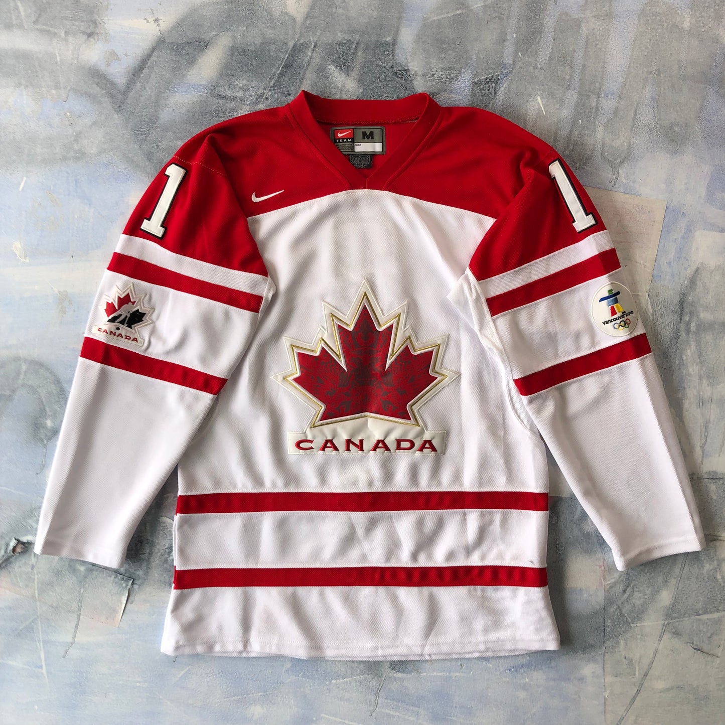 Team Canada Hockey 2010 Olympics Robert Luongo Jersey M