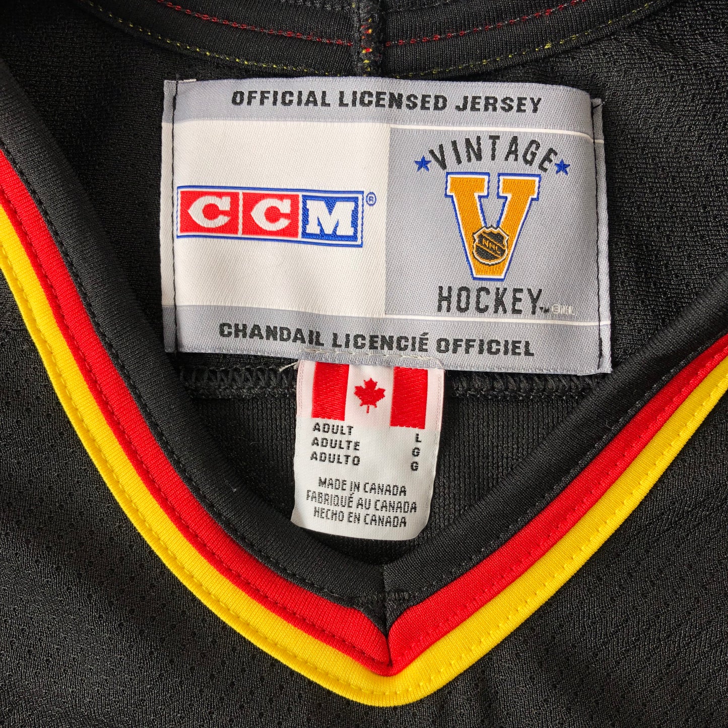 CCM Vintage Hockey NHL Vancouver Canucks Retro Jersey L