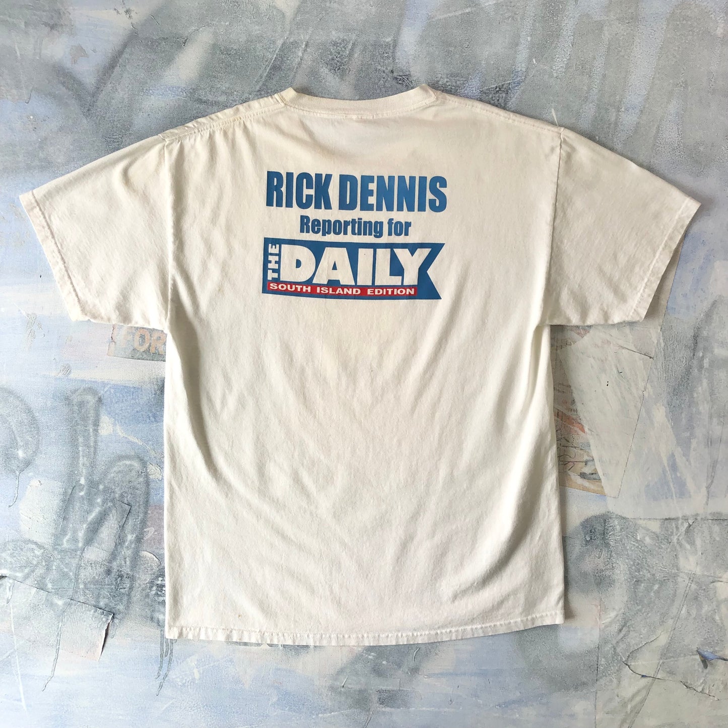 Vintage Rick Dennis Reporting For The Daily Shaw Bear T Shirt L