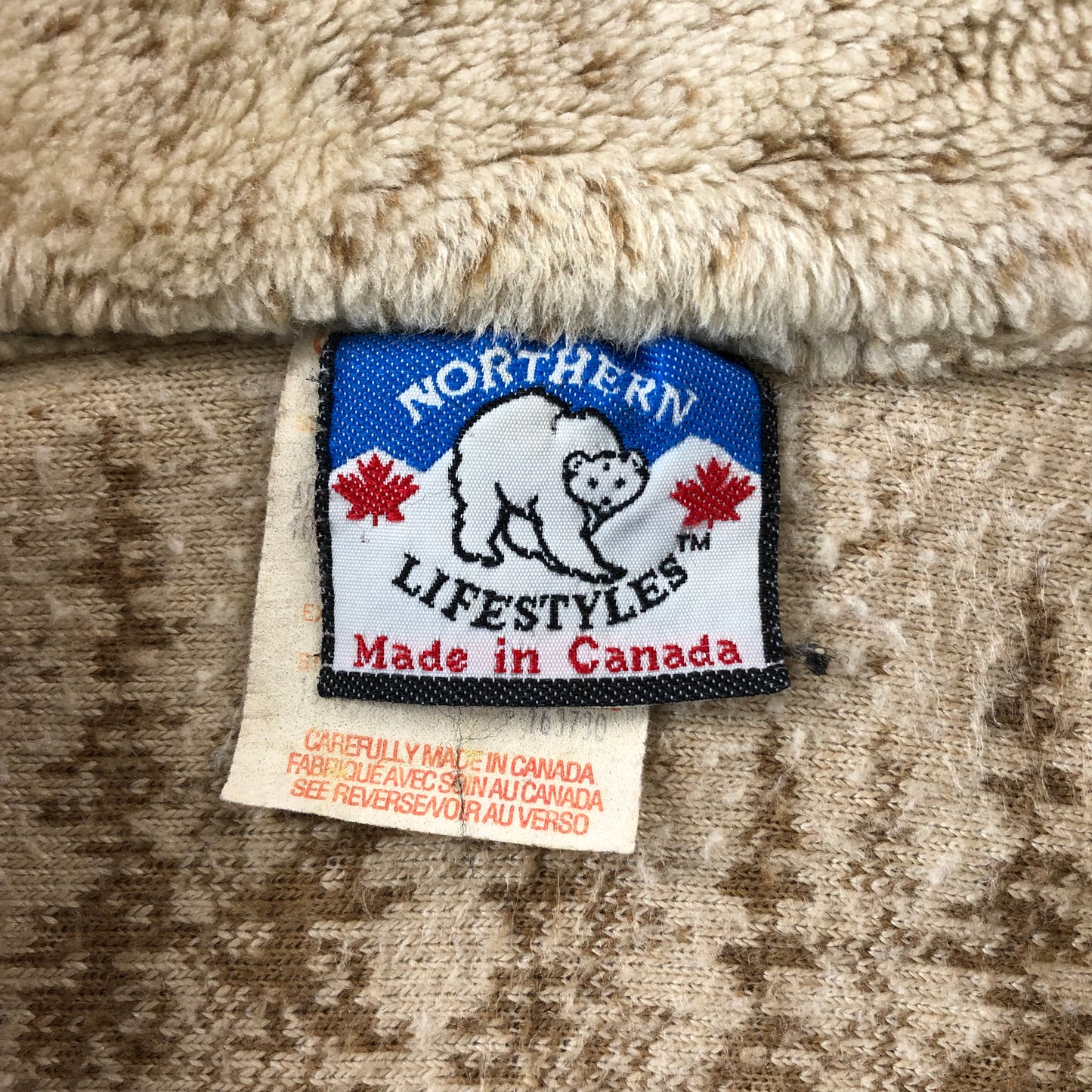 Northern Lifestyles Black Bear Zip Fleece Vest L