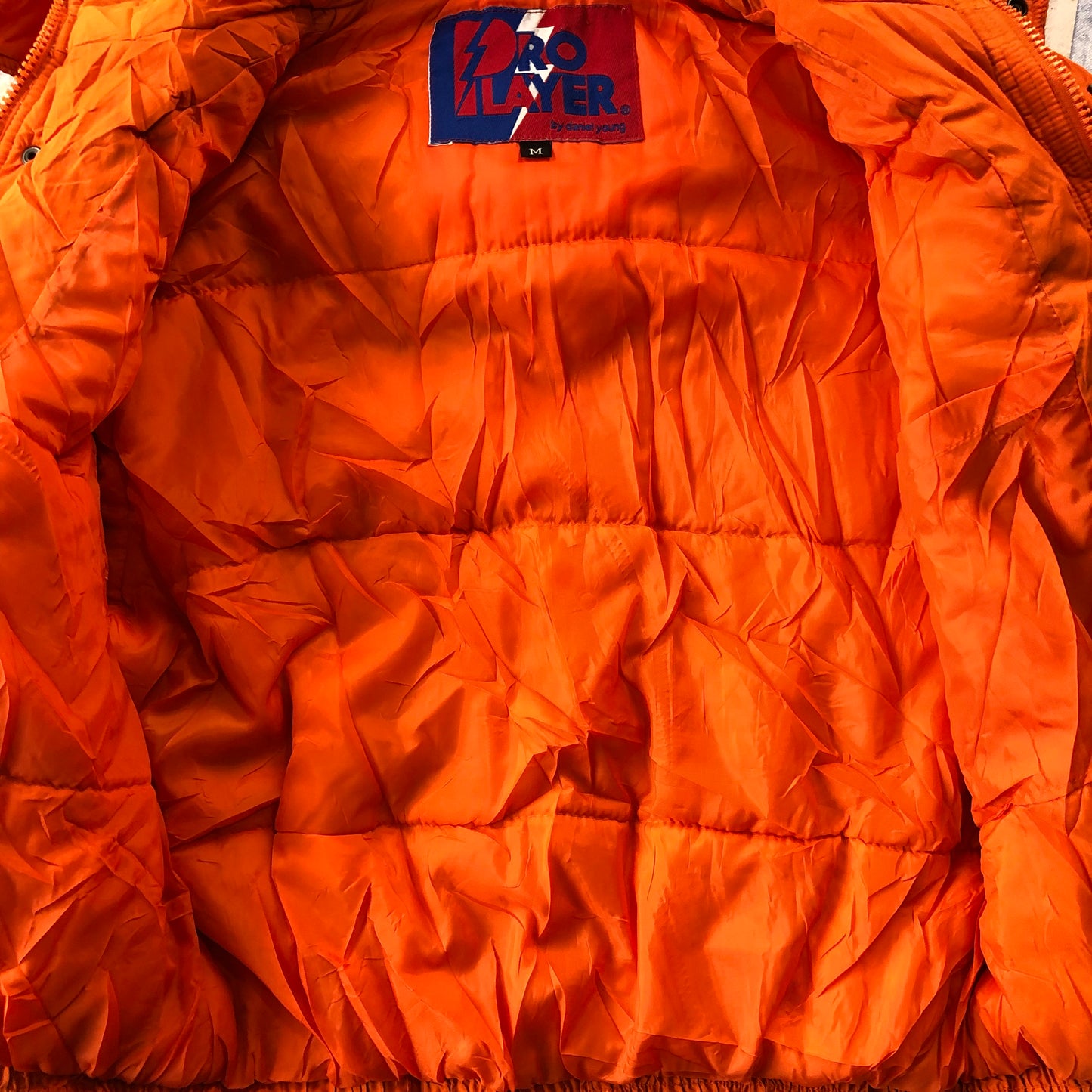 NHL Philadelphia Flyers 90s Pro Player Prince Of Wales Conference Puffer Hooded Zip Jacket M