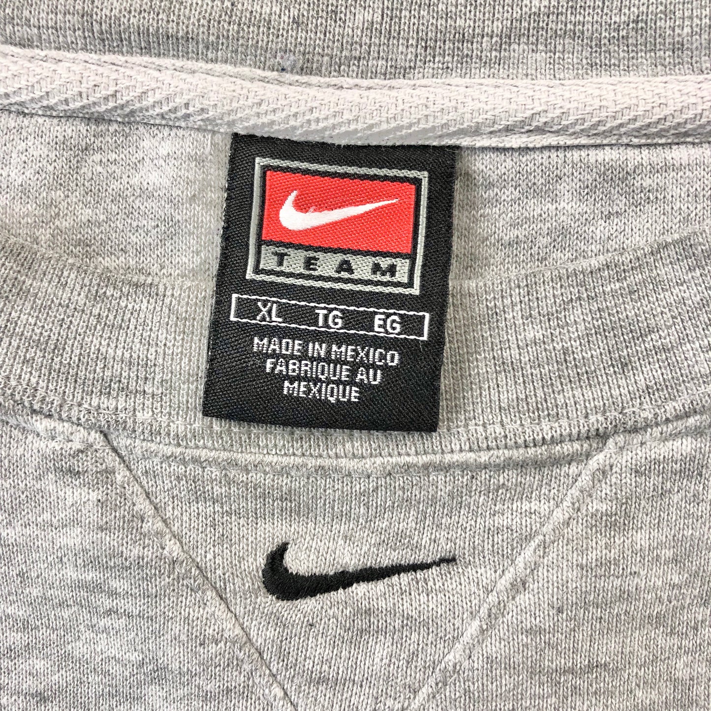 Vintage Nike Team Northern Football Center Swoosh Crewneck Sweatshirt XL