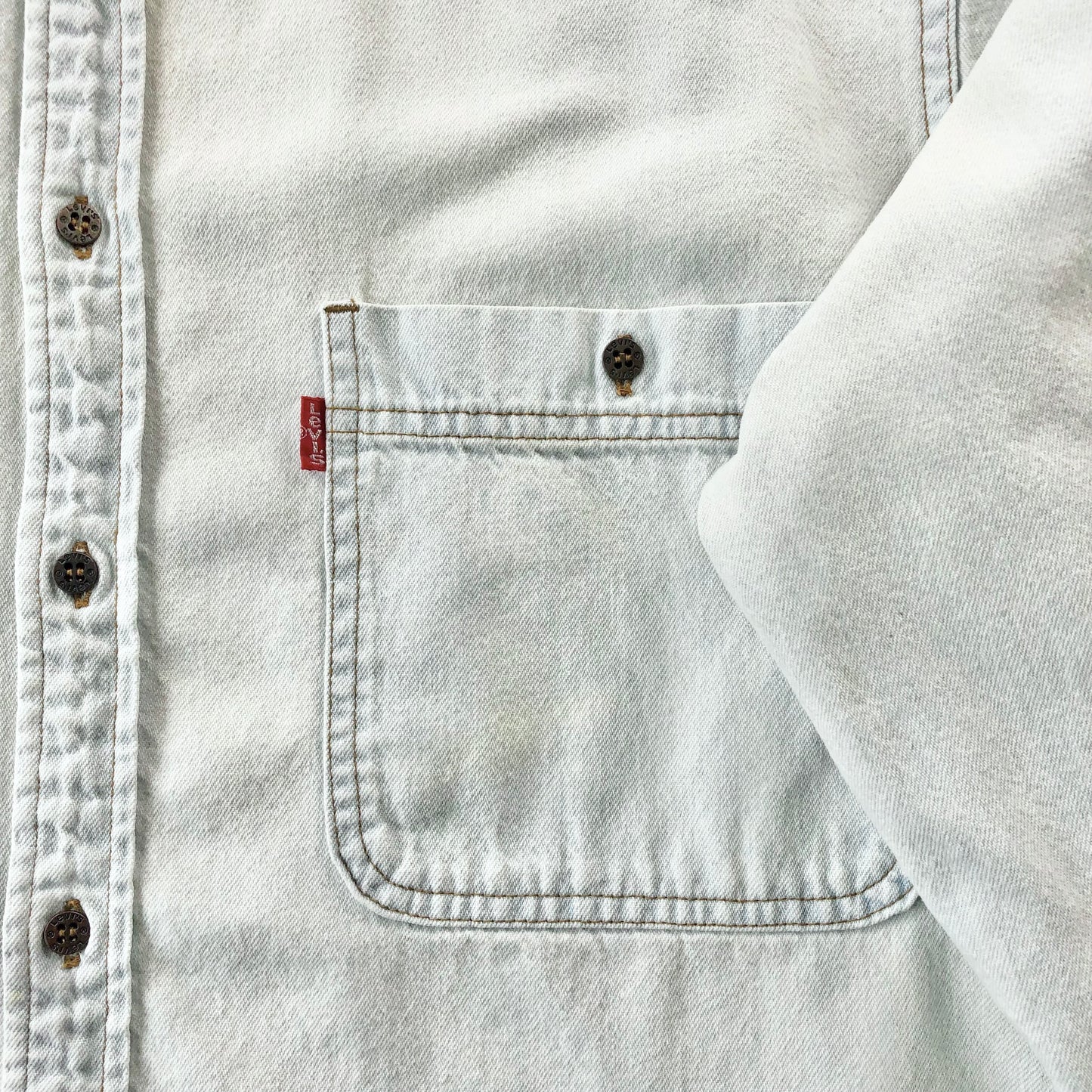Vintage 90s Levis Denim Button Shirt L