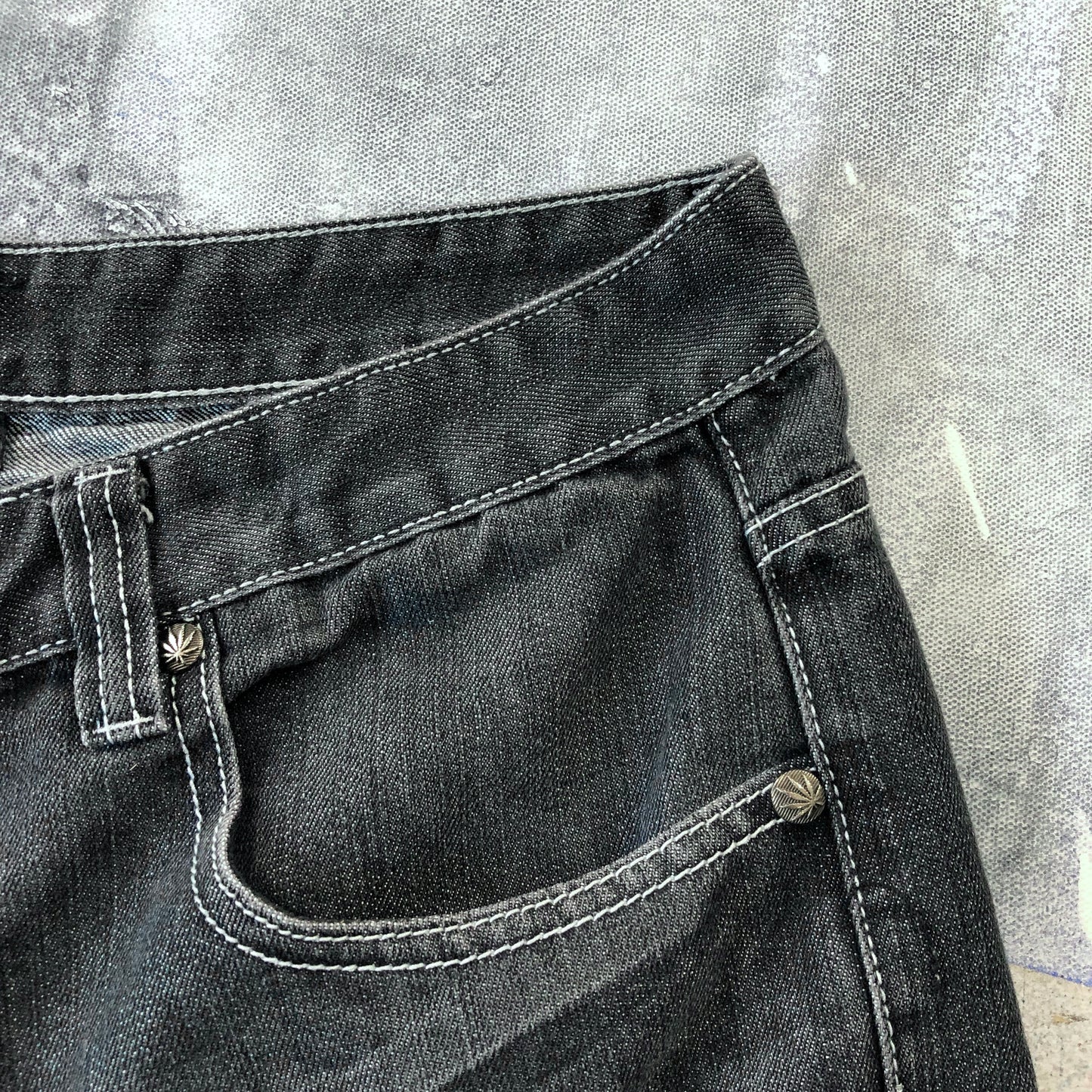Vintage Y2K Victorious Cannabis Embroided Jort W38