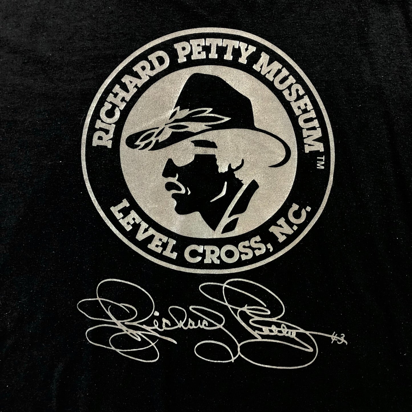 Vintage Richard Petty Museum Level Cross N.C T Shirt XL