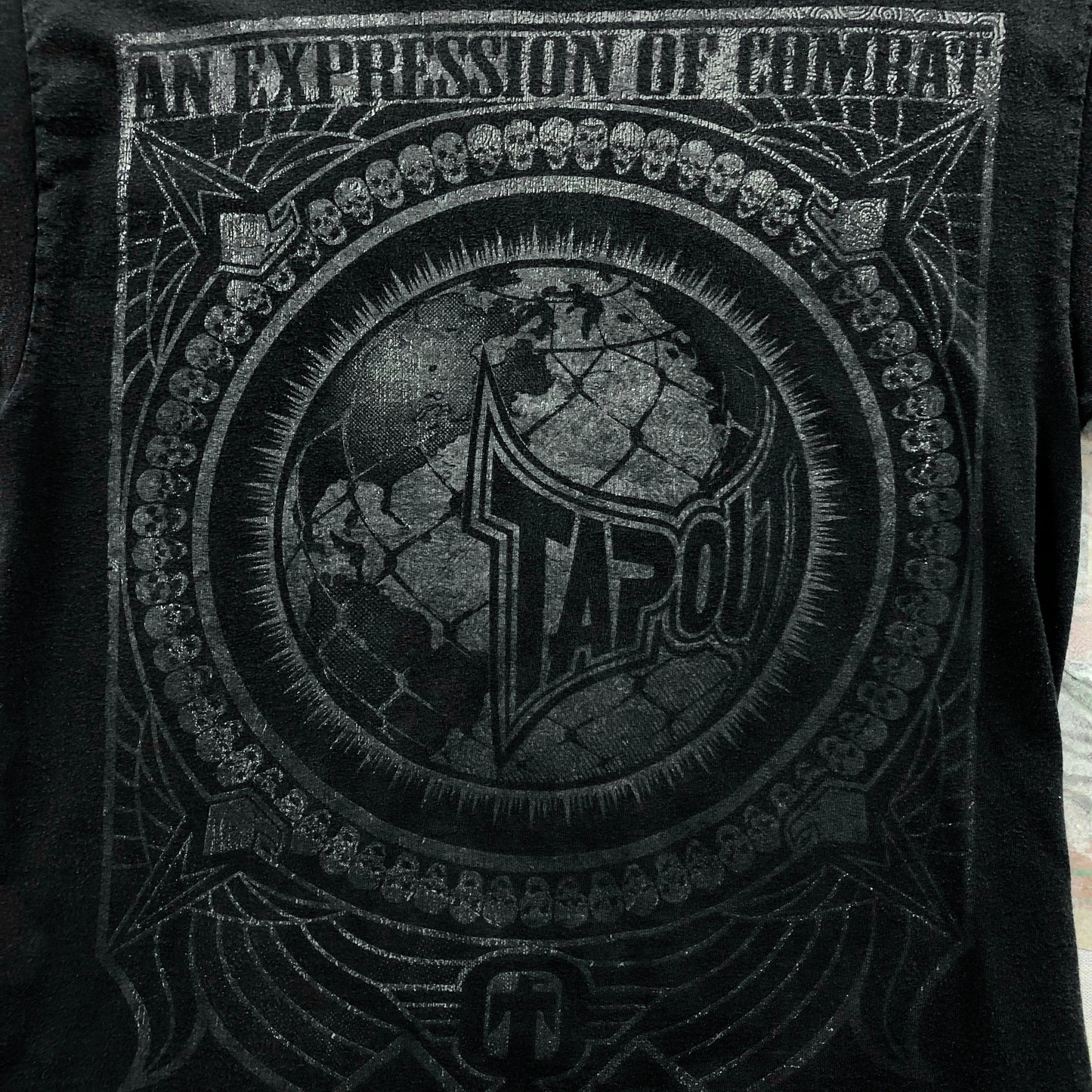 Vintage Y2K Tapout An Expression Of Combat T Shirt M