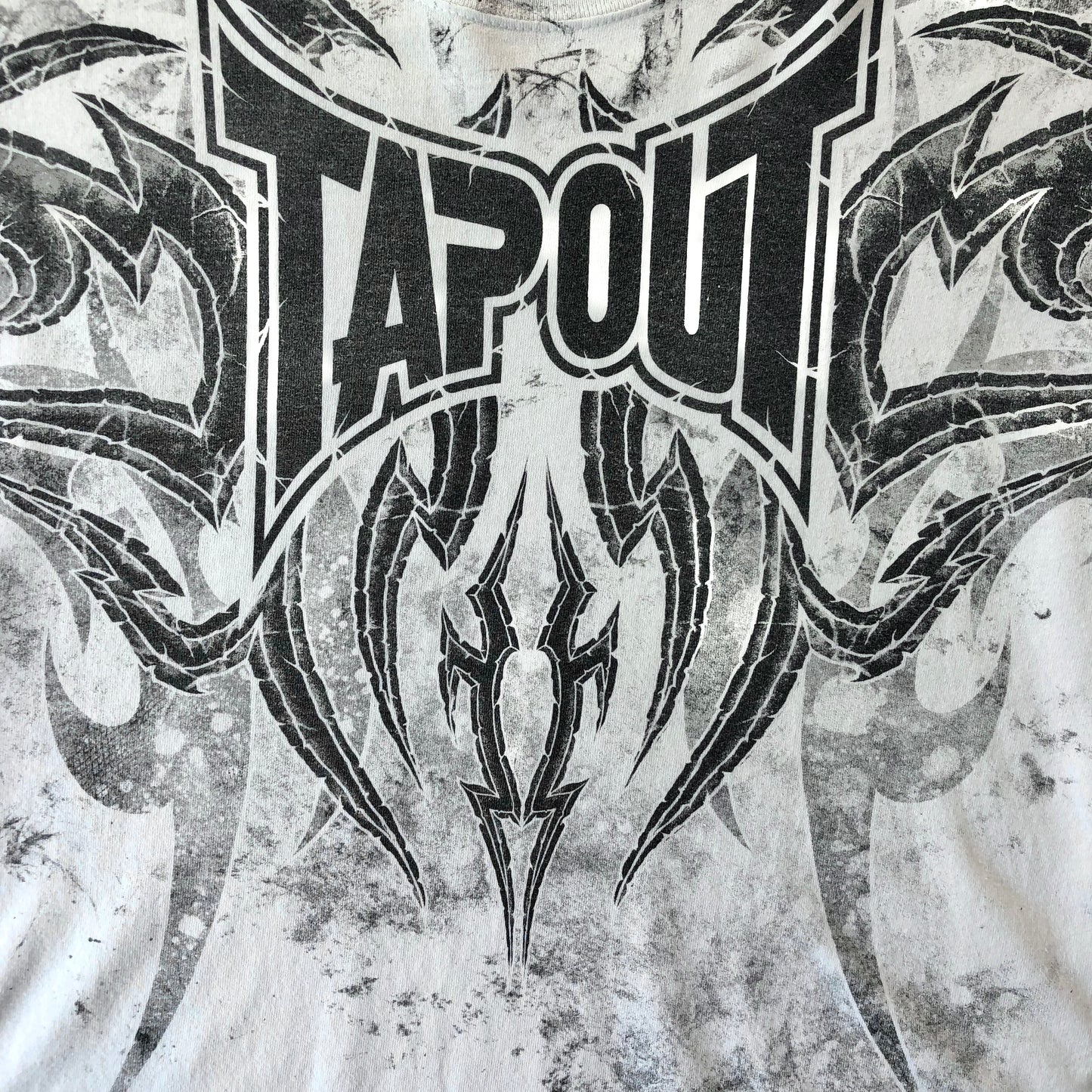 Vintage Y2K Tapout MMA Grunge T Shirt L