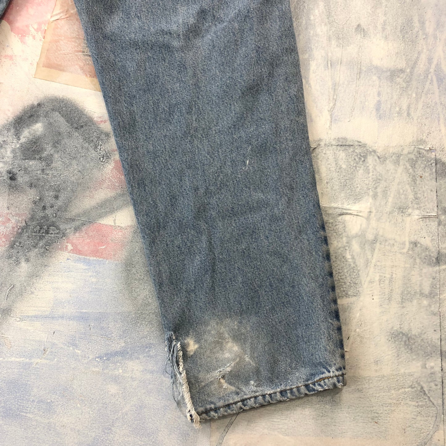 Tommy Hilfiger Retro Distressed Straight Denim Jean W34