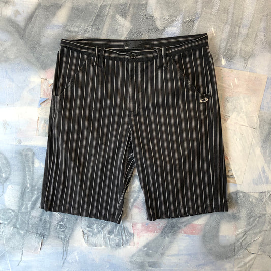 Vintage Oakley Pin Stripe Jort W38