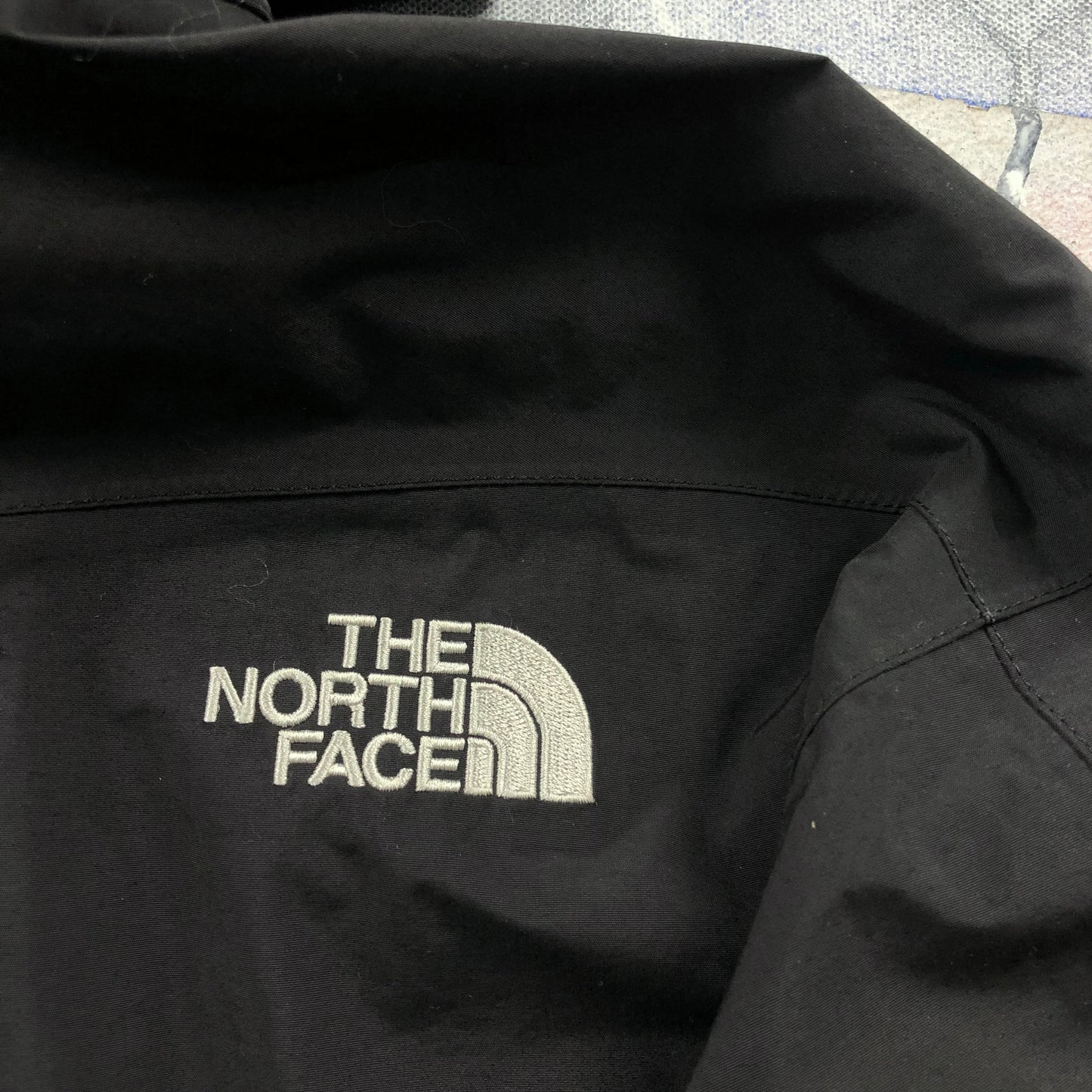The North Face Dryvent Hooded Rain Zip Jacket L