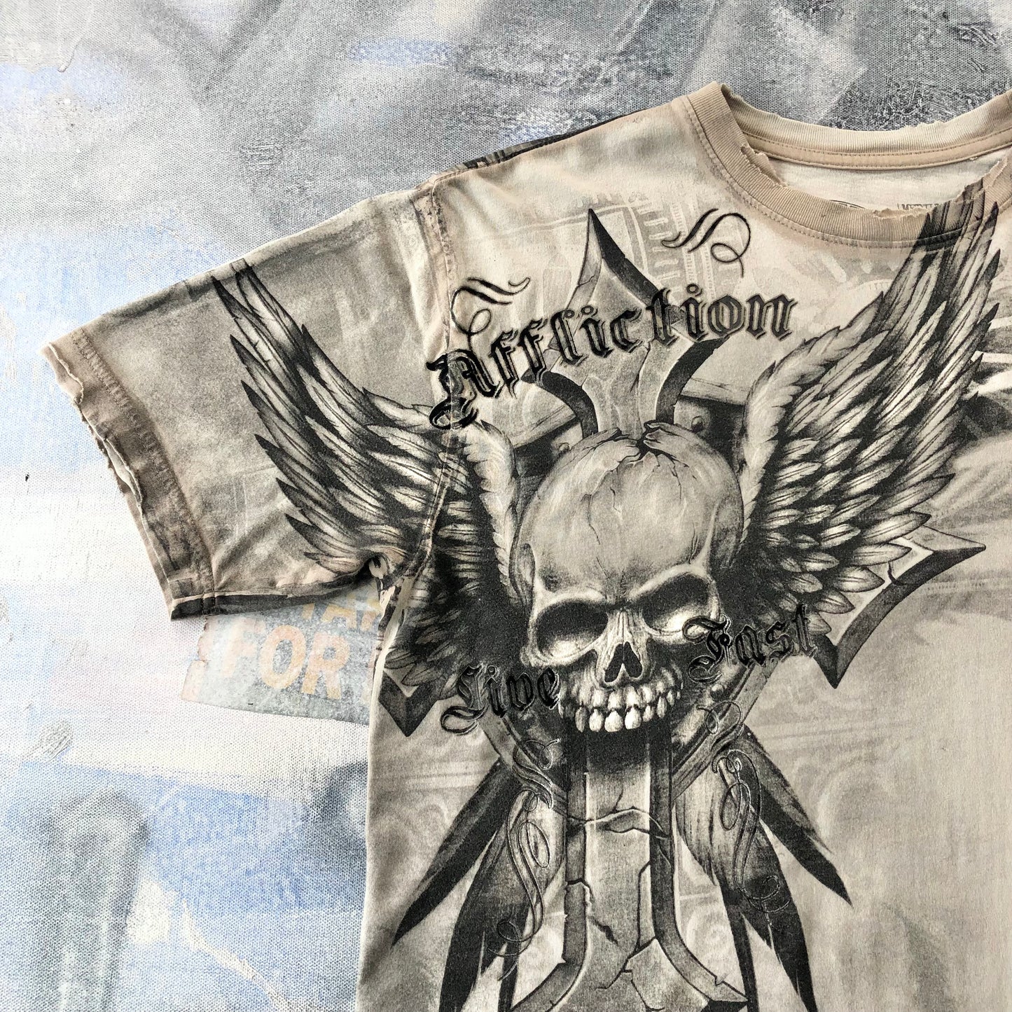 Vintage USA Y2K Affliction Live Fast Cross Skull Wings T Shirt M