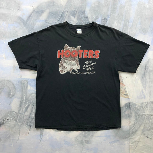 Vintage Hooters West Edmonton Mall T Shirt XL