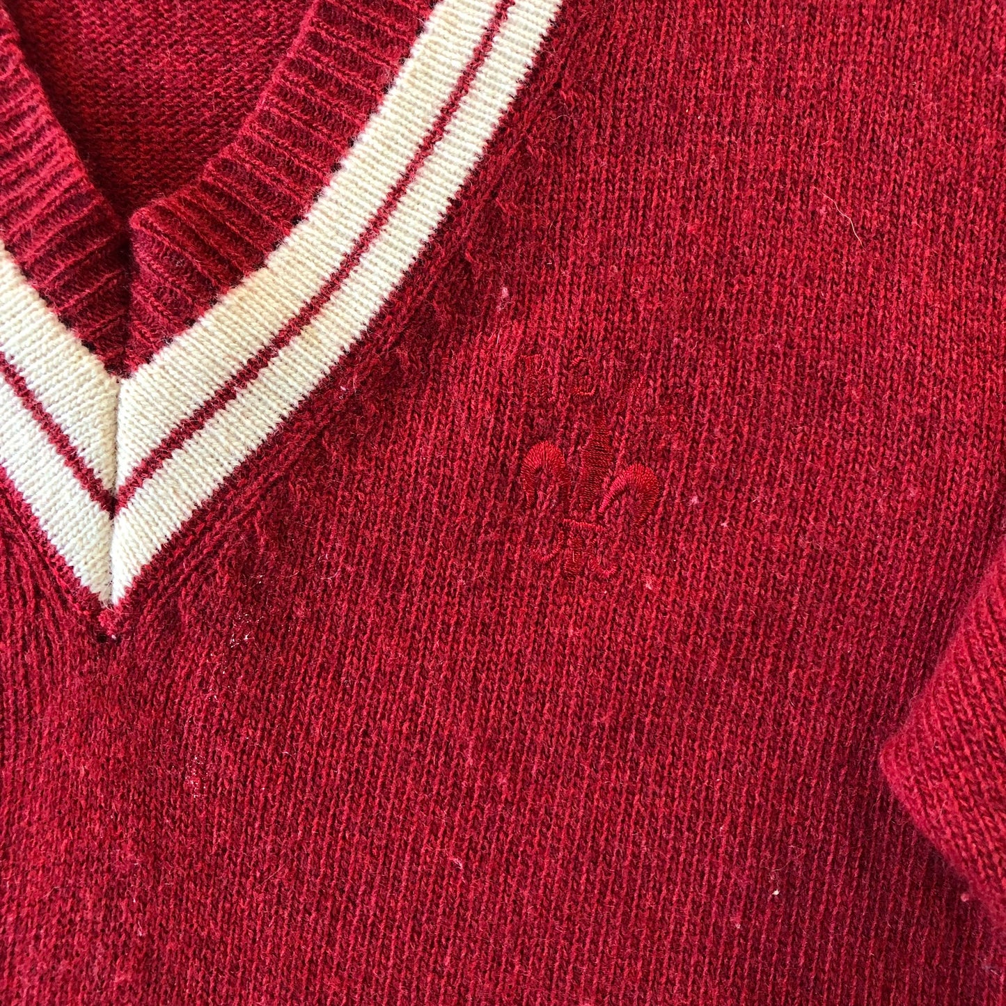 Vintage Quebec Varsity Wool V Neck Sweater M