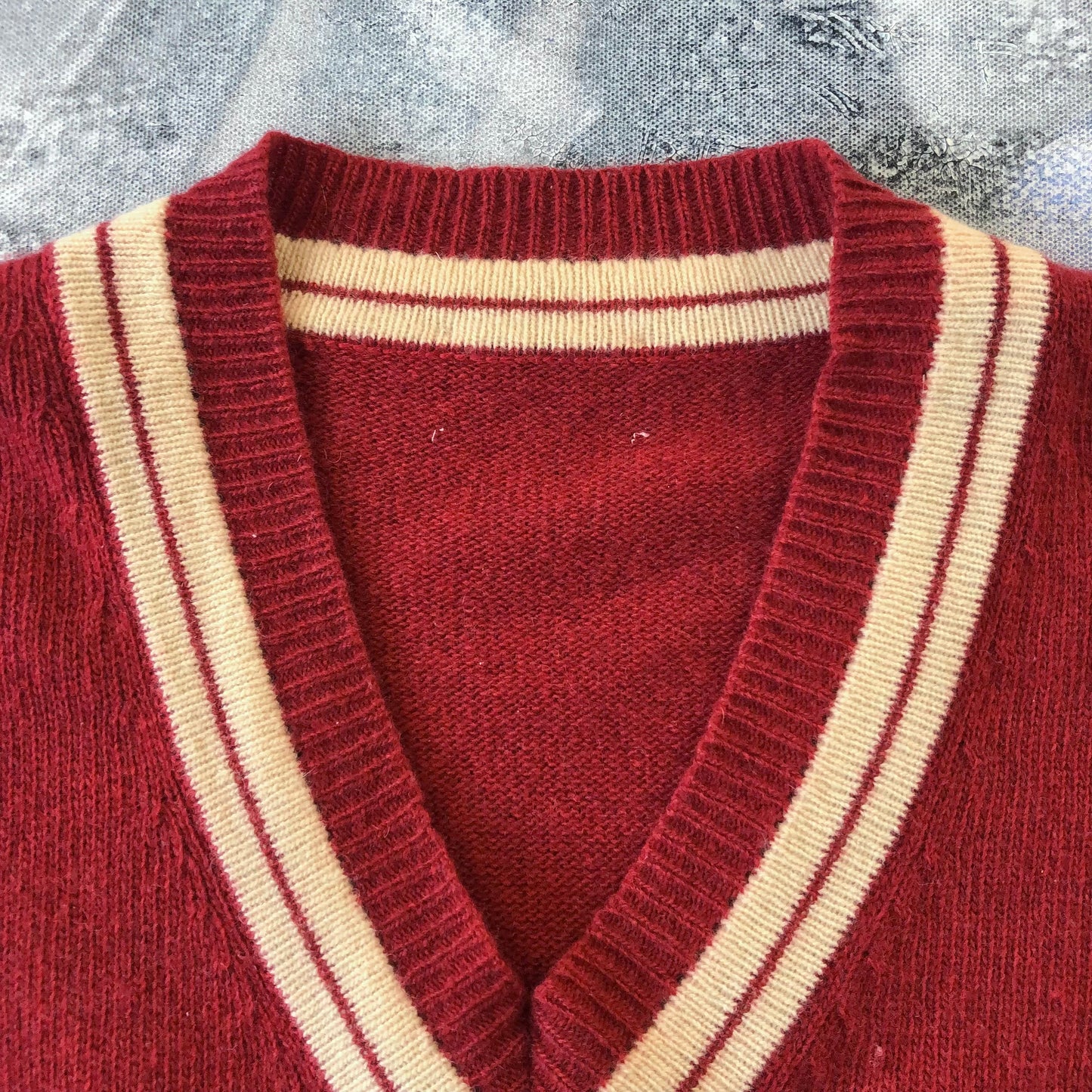 Vintage Quebec Varsity Wool V Neck Sweater M
