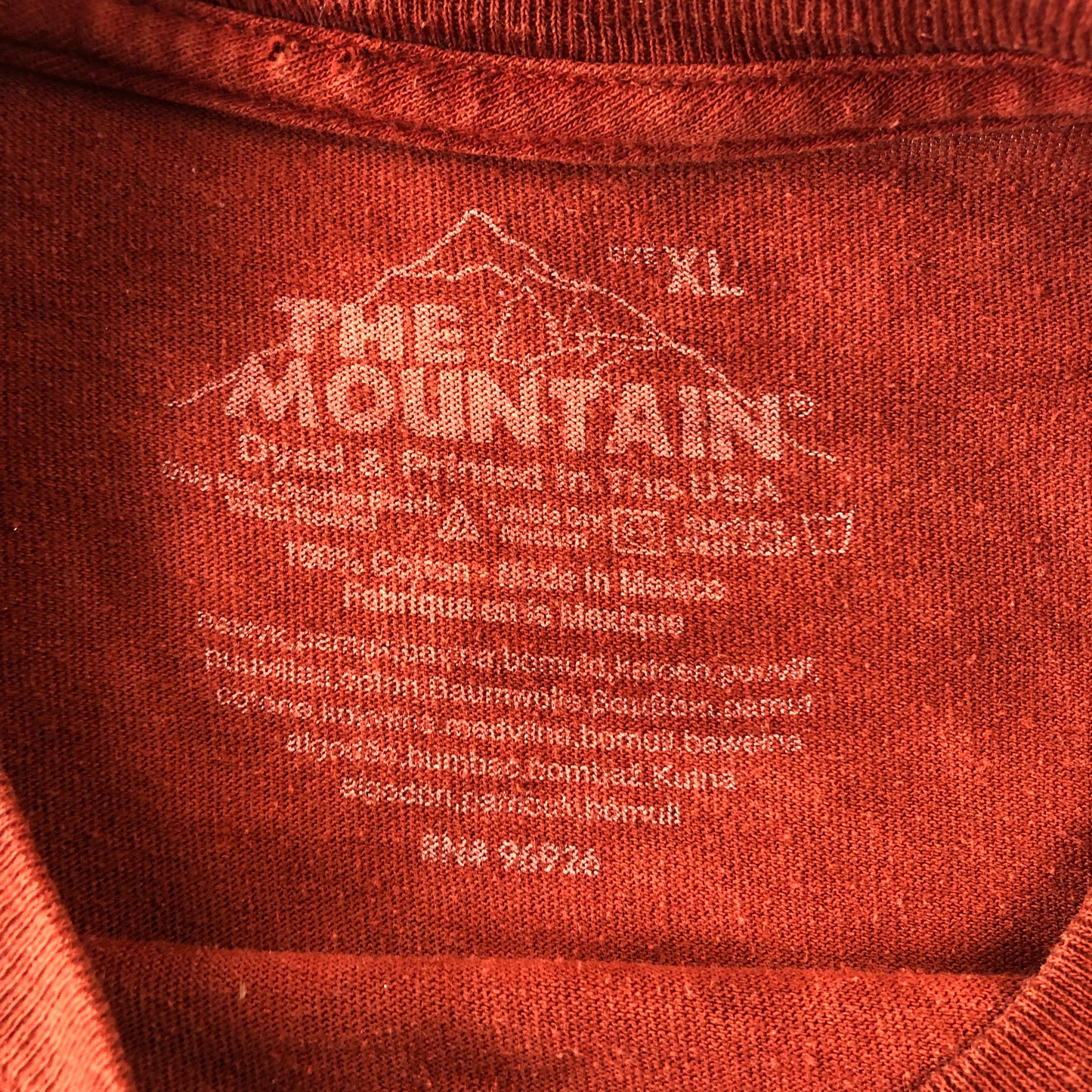 Vintage The Mountain Wolf Pack T Shirt XL