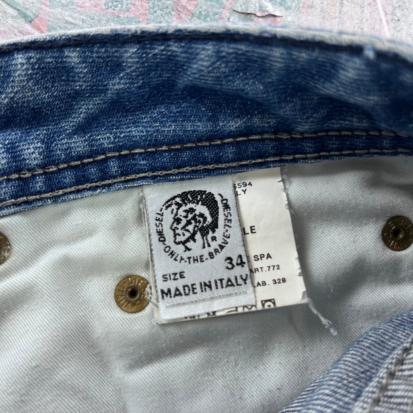 Diesel Bootcut Distressed Style Button Fly Selvedge Denim Jean W34