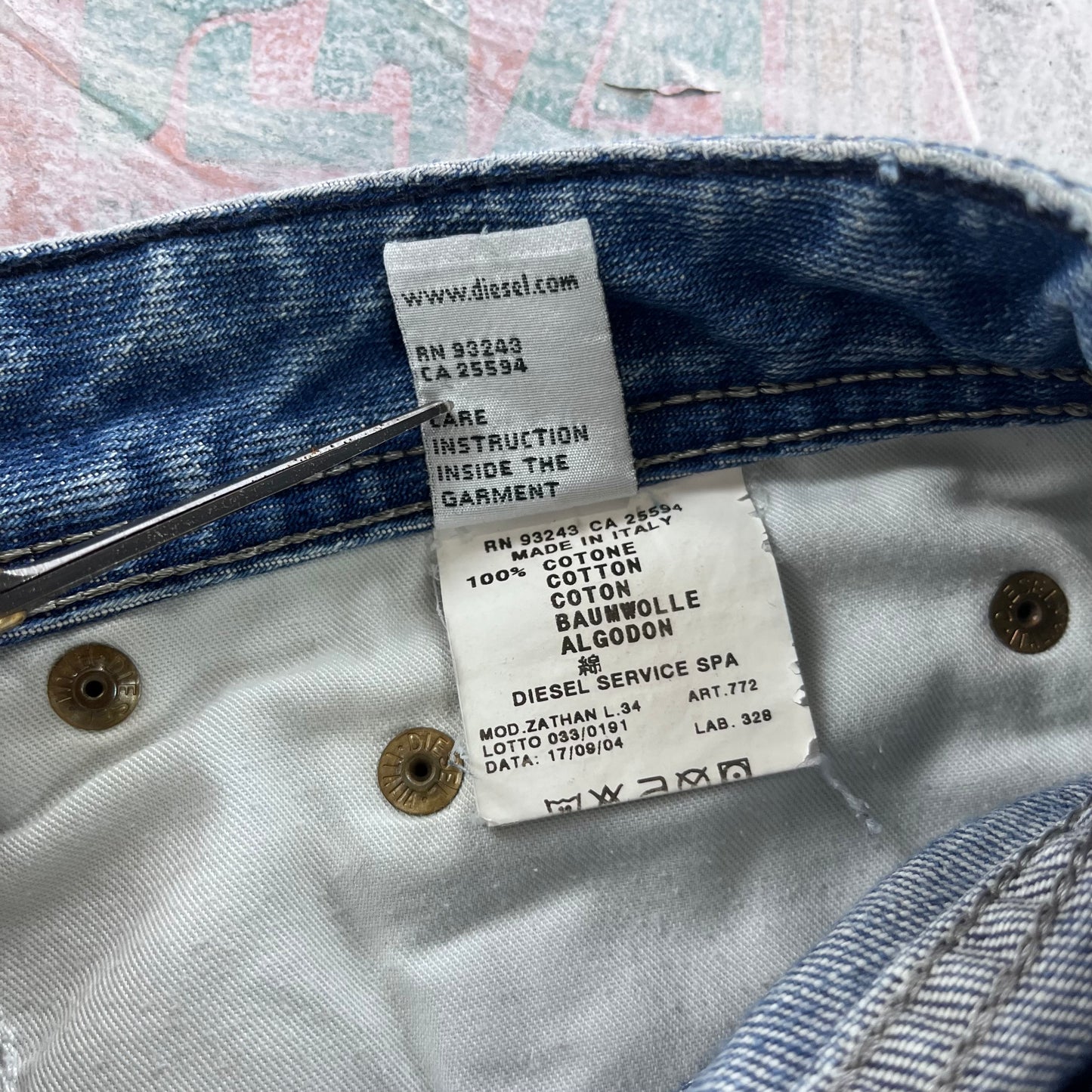 Diesel Bootcut Distressed Style Button Fly Selvedge Denim Jean W34