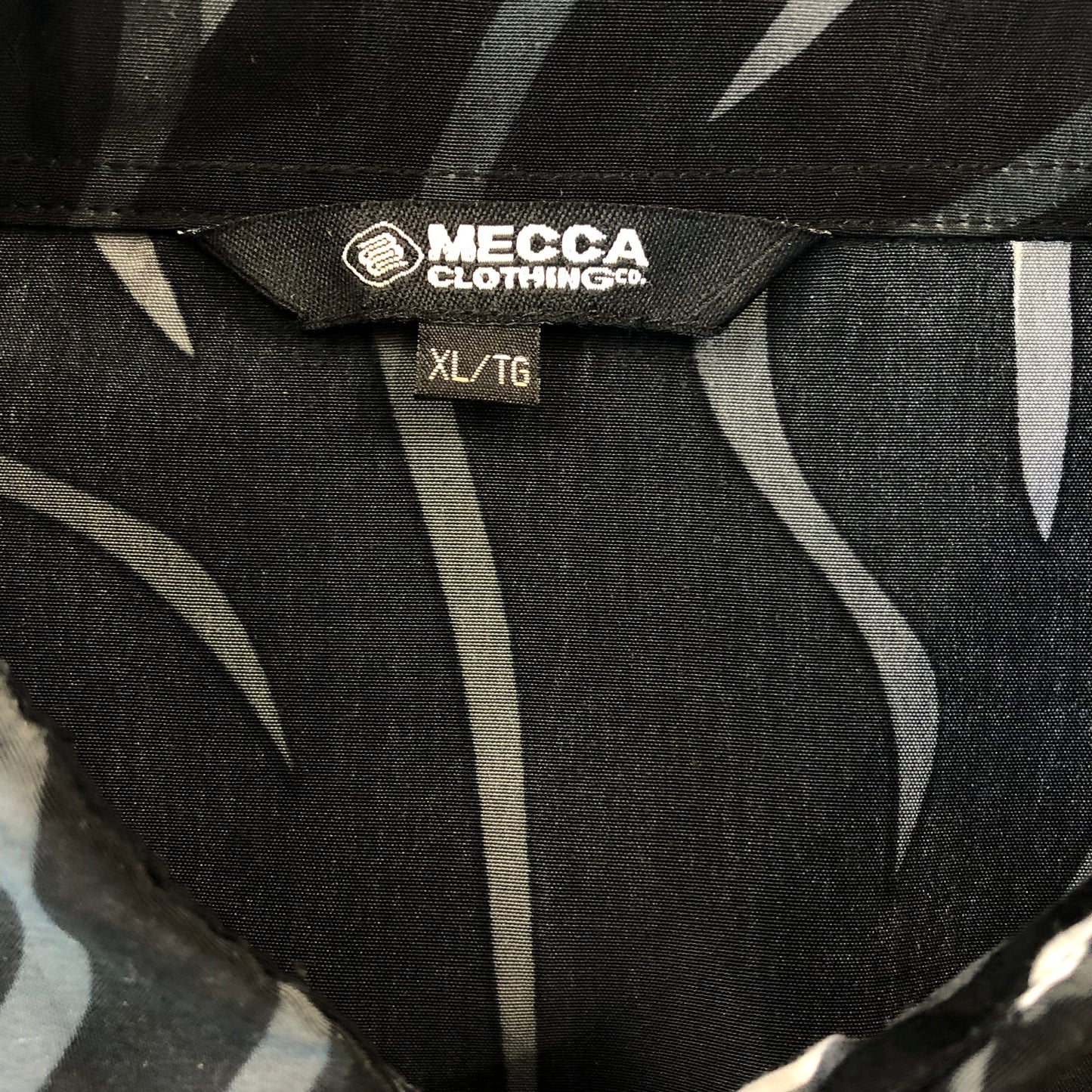 Vintage Y2K Mecca Clothing Company Flames Button Shirt XL