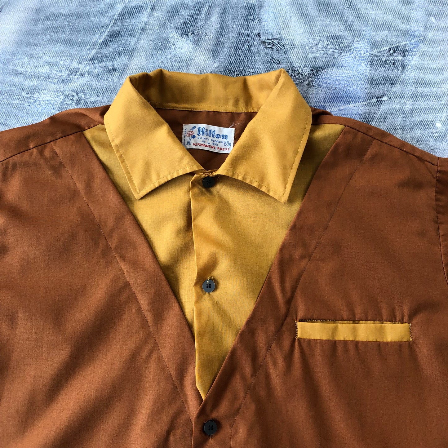 Vintage USA 70s Hilton Valley View Kamloops Camp Bowling Button Shirt L