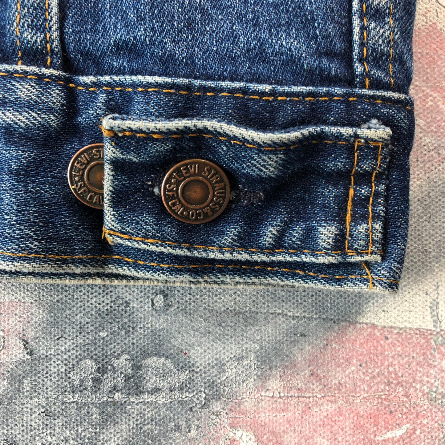 Vintage Levis Orange Tag Sleevless Denim Jacket XL (Womens)