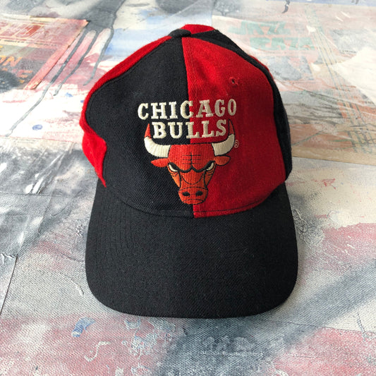 Vintage 90s Starter NBA Chicago Bulls Pinwheel Snapback Hat