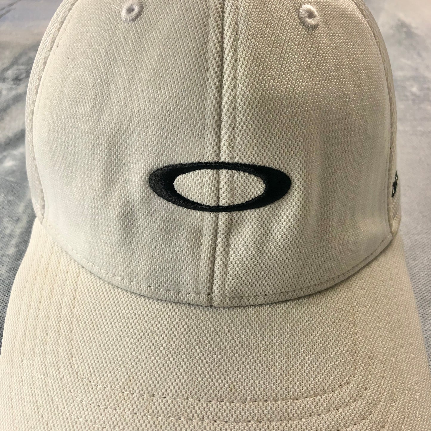 Vintage Oakley Hydrolix Flex Fitted Hat