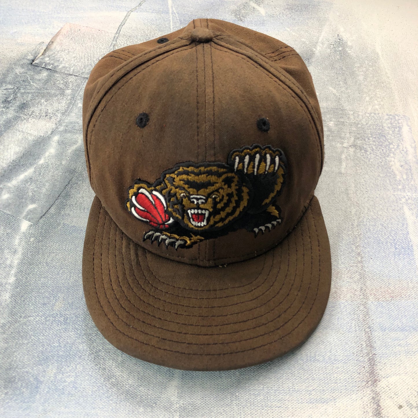 Vintage Hardwood Classics New Era NBA Vancouver Grizzlies Snapback Hat