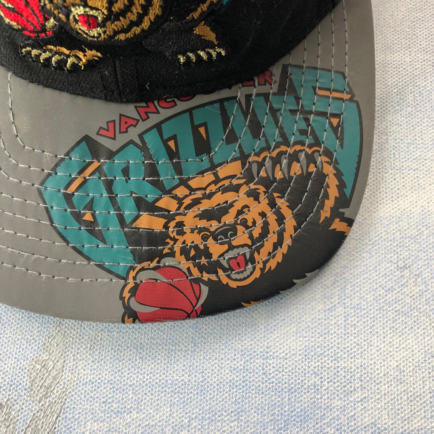 Vintage Hardwood Classics New Era NBA Vancouver Grizzlies Snapback Hat