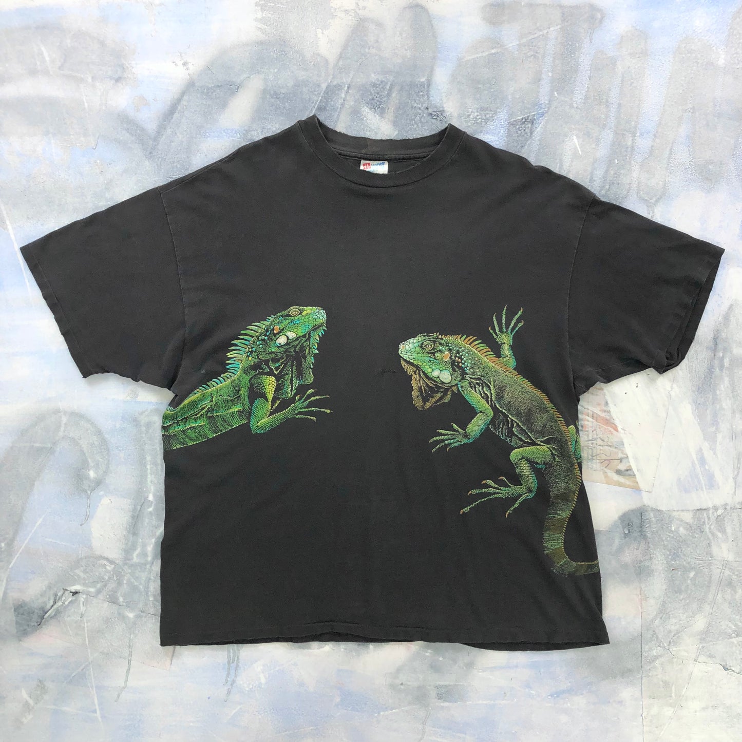 Vintage 90s Iguanas Harlequin T Shirt XXL