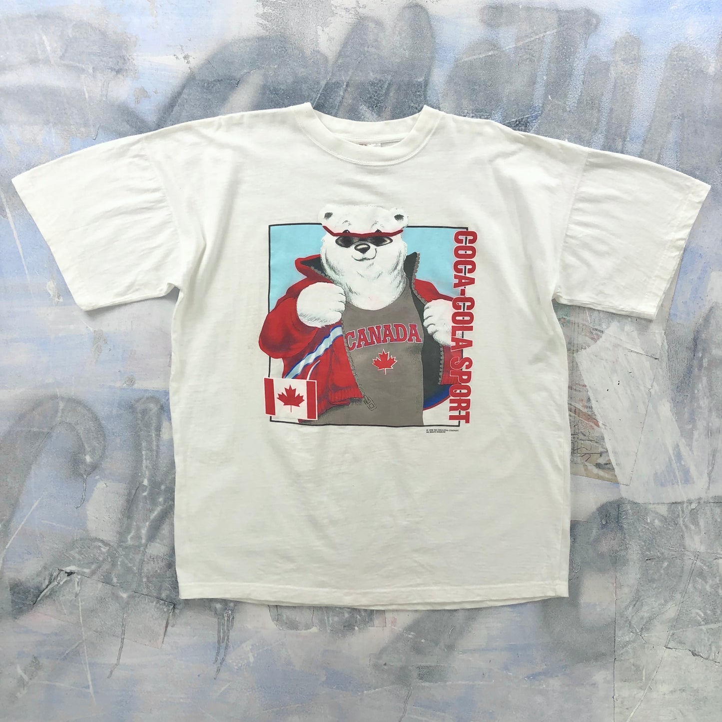 Vintage 90s Coca Cola Sport Polar Bear Canada Souvenir T Shirt XL