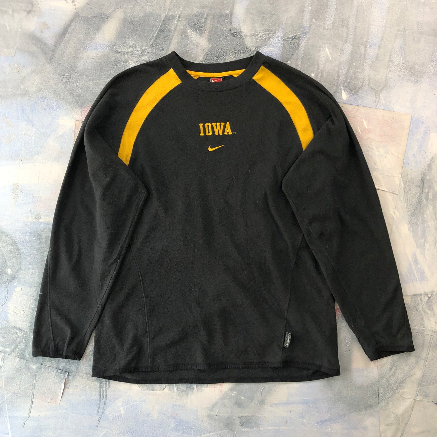 Vintage Nike Team Iowa Hawkeyes Therma Fit Fleece Sweatshirt L