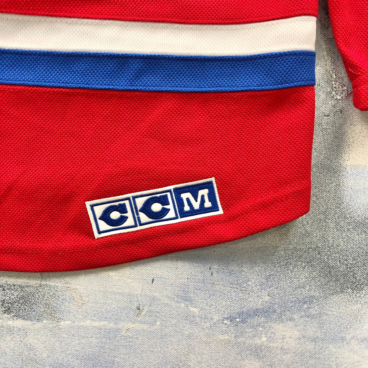 Vintage Hockey CCM NHL Montreal Canadiens Patrick Roy 33 Jersey 52