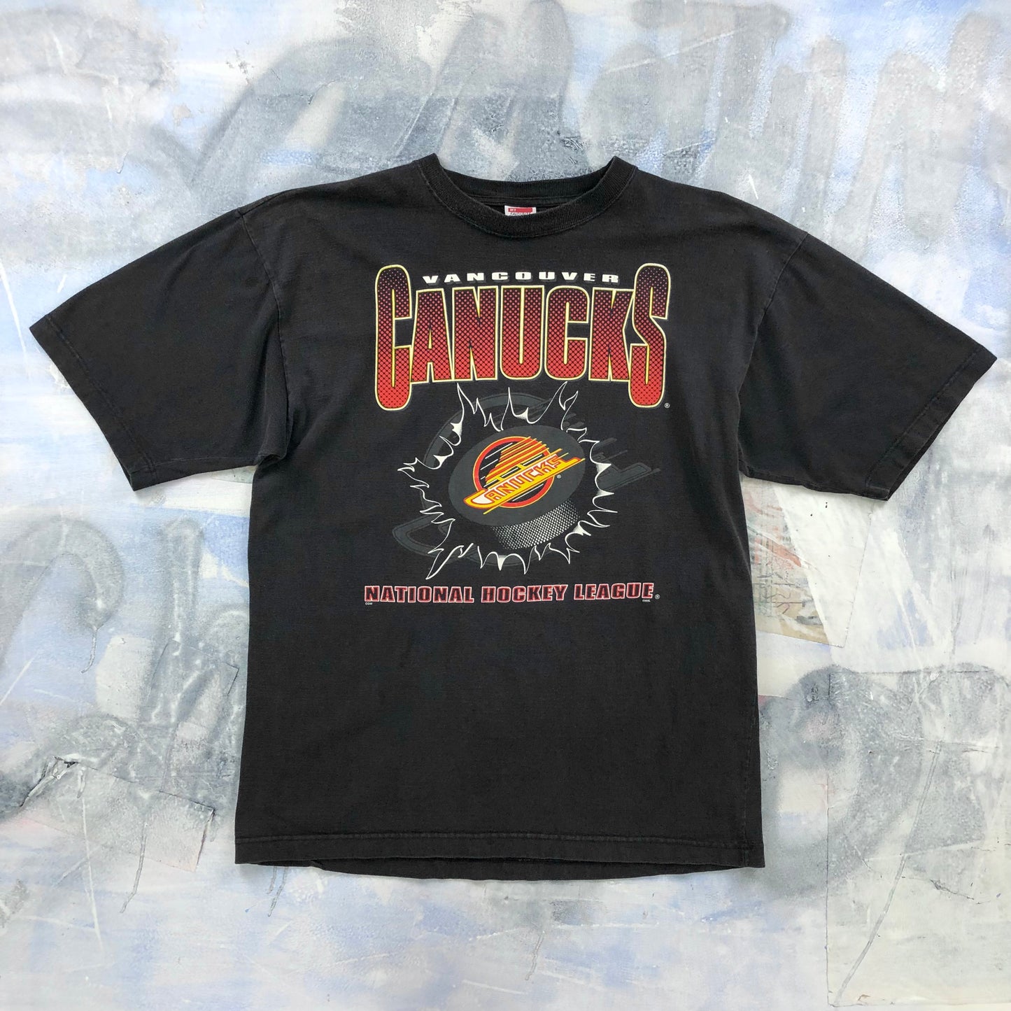 Vintage 90s NHL Vancouver Canucks T Shirt XL