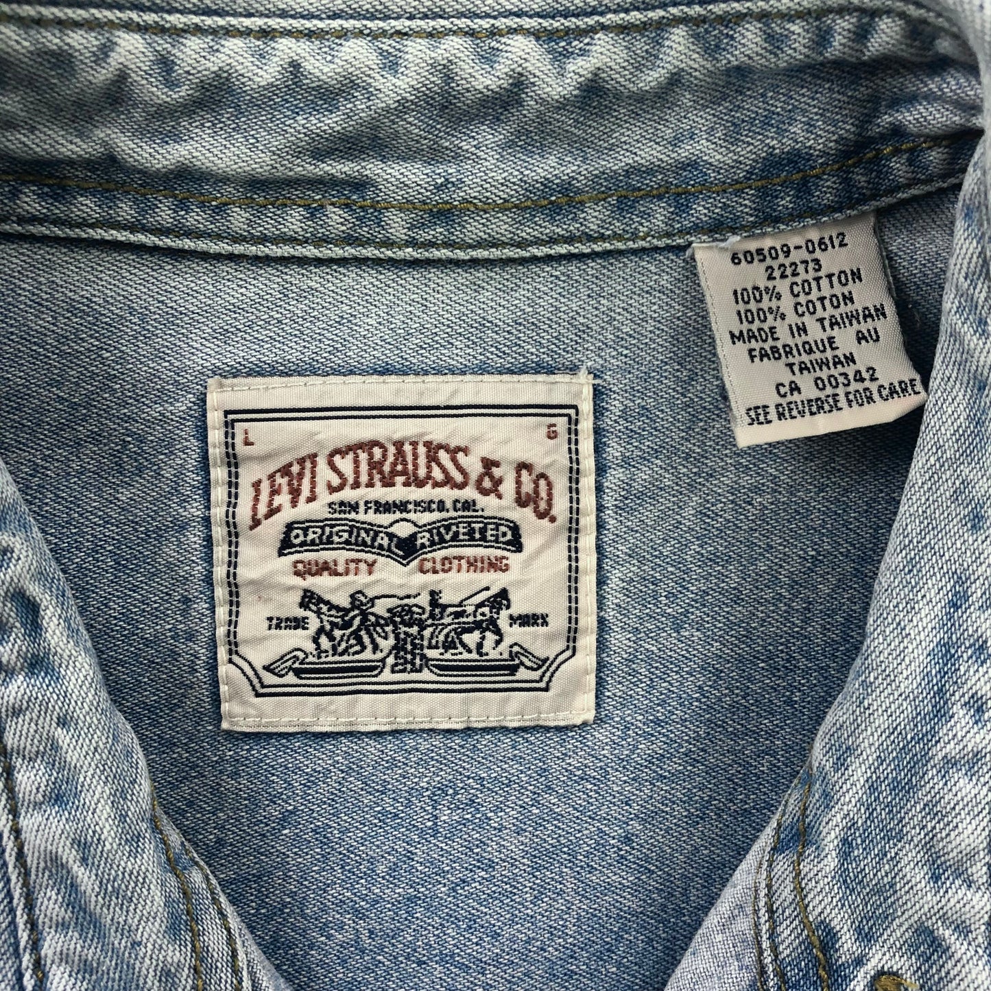 Vintage 90s Levis Orange Tag Denim Button Shirt L