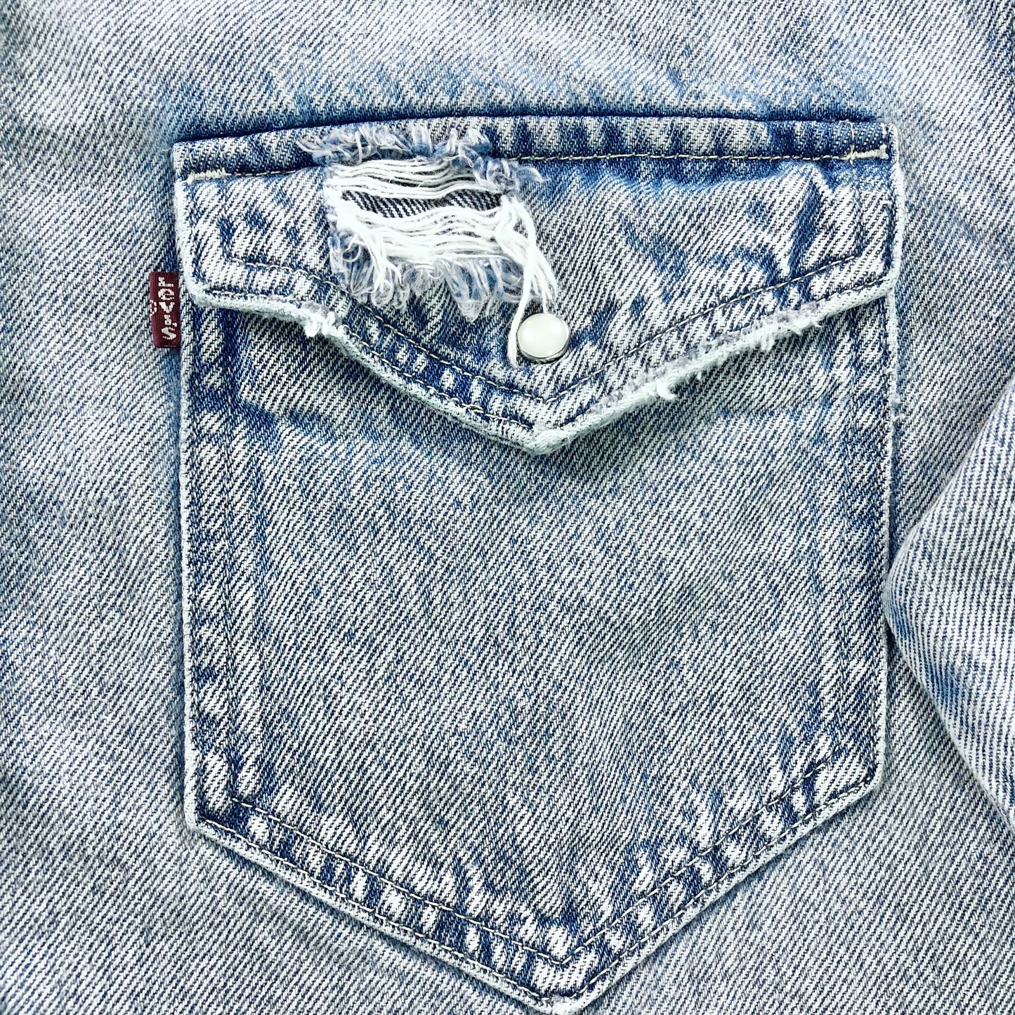 Vintage Levis Western Distressed Style Denim Button Shirt M