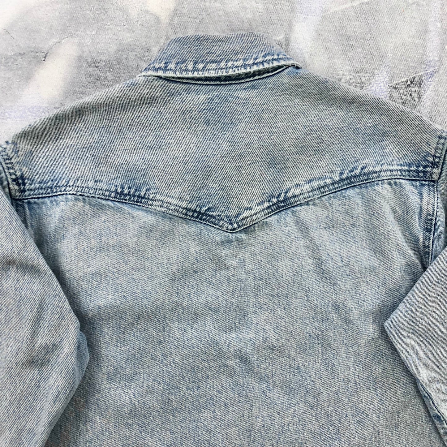 Vintage Levis Western Distressed Style Denim Button Shirt M