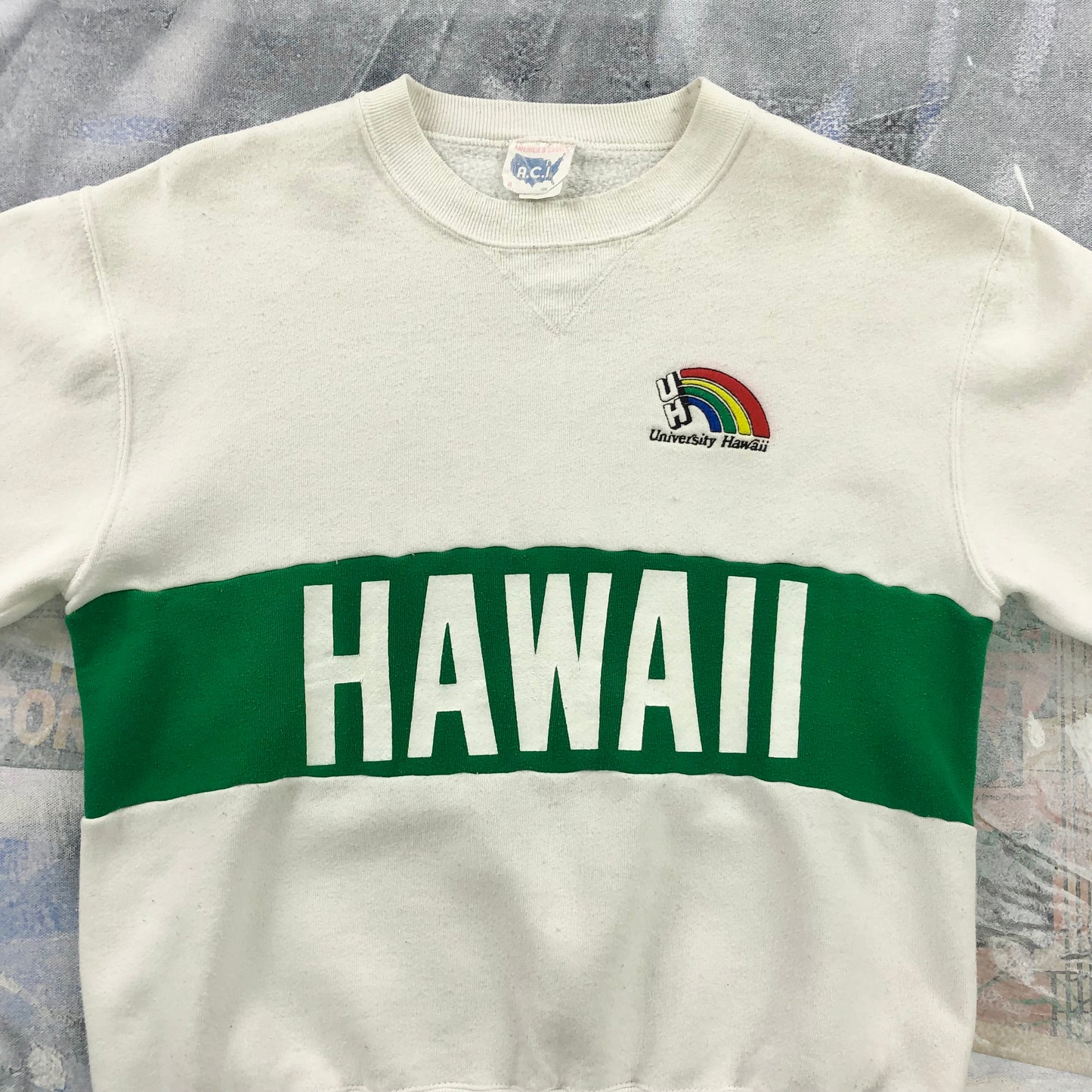 Vintage 90s USA The University Of Hawaii Crewneck Sweatshirt M