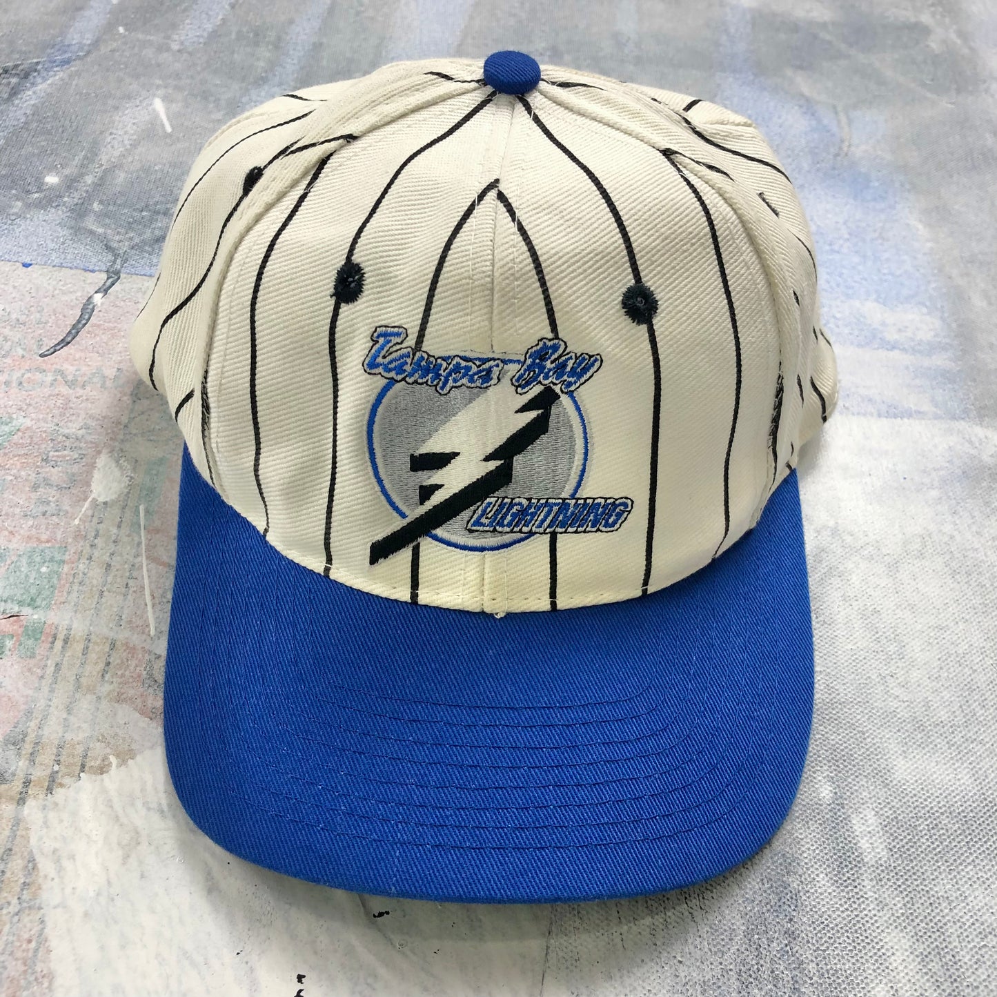 Vintage NHL Tampa Bay Lightning Pin Stripe Snapback Hat