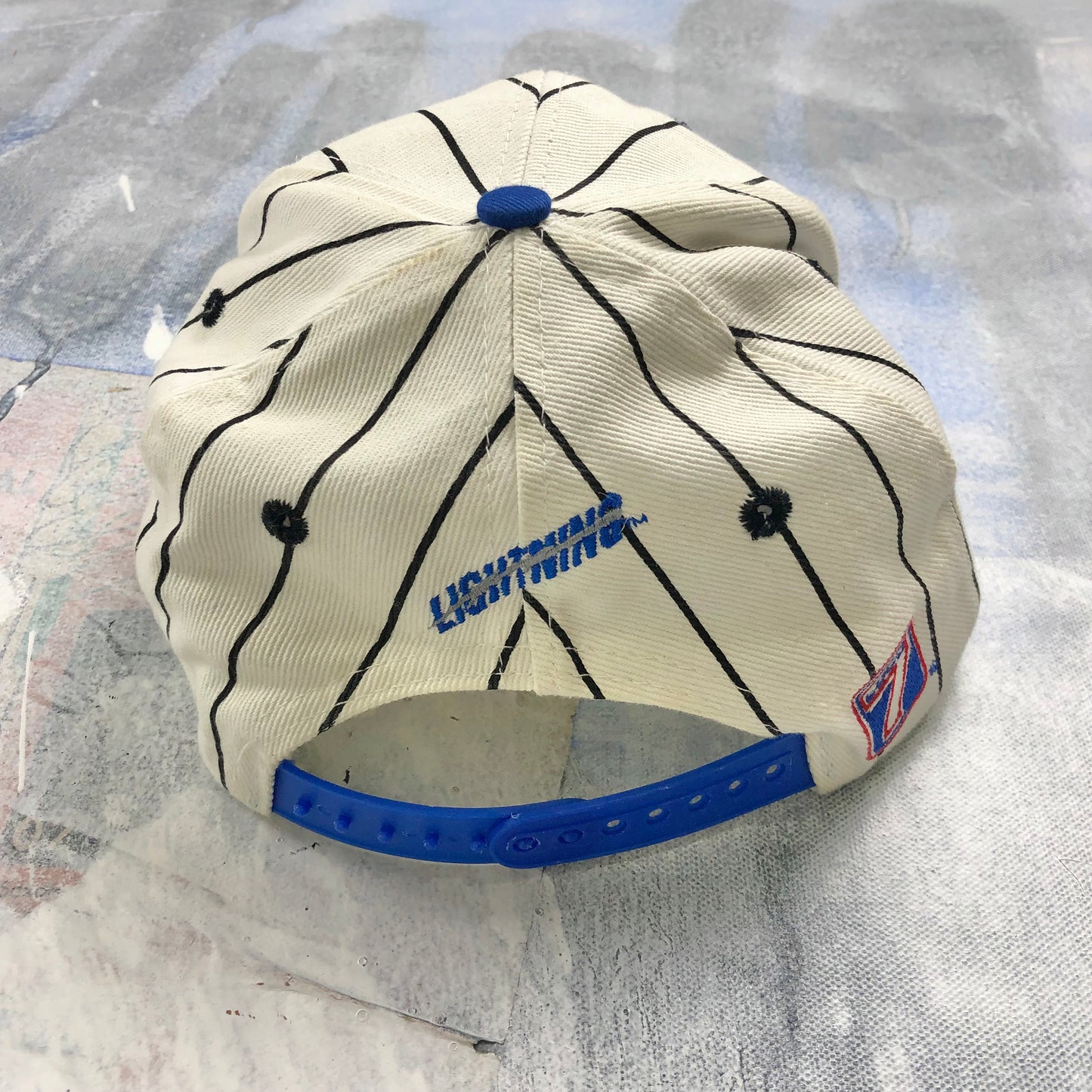 Vintage NHL Tampa Bay Lightning Pin Stripe Snapback Hat