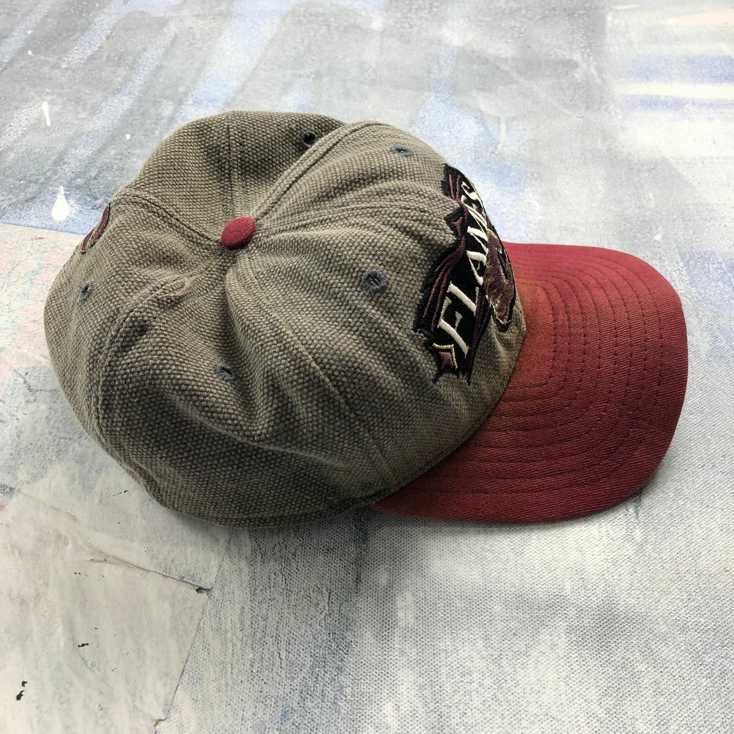 Vintage USA NHL Calgary Flames Snapback Hat