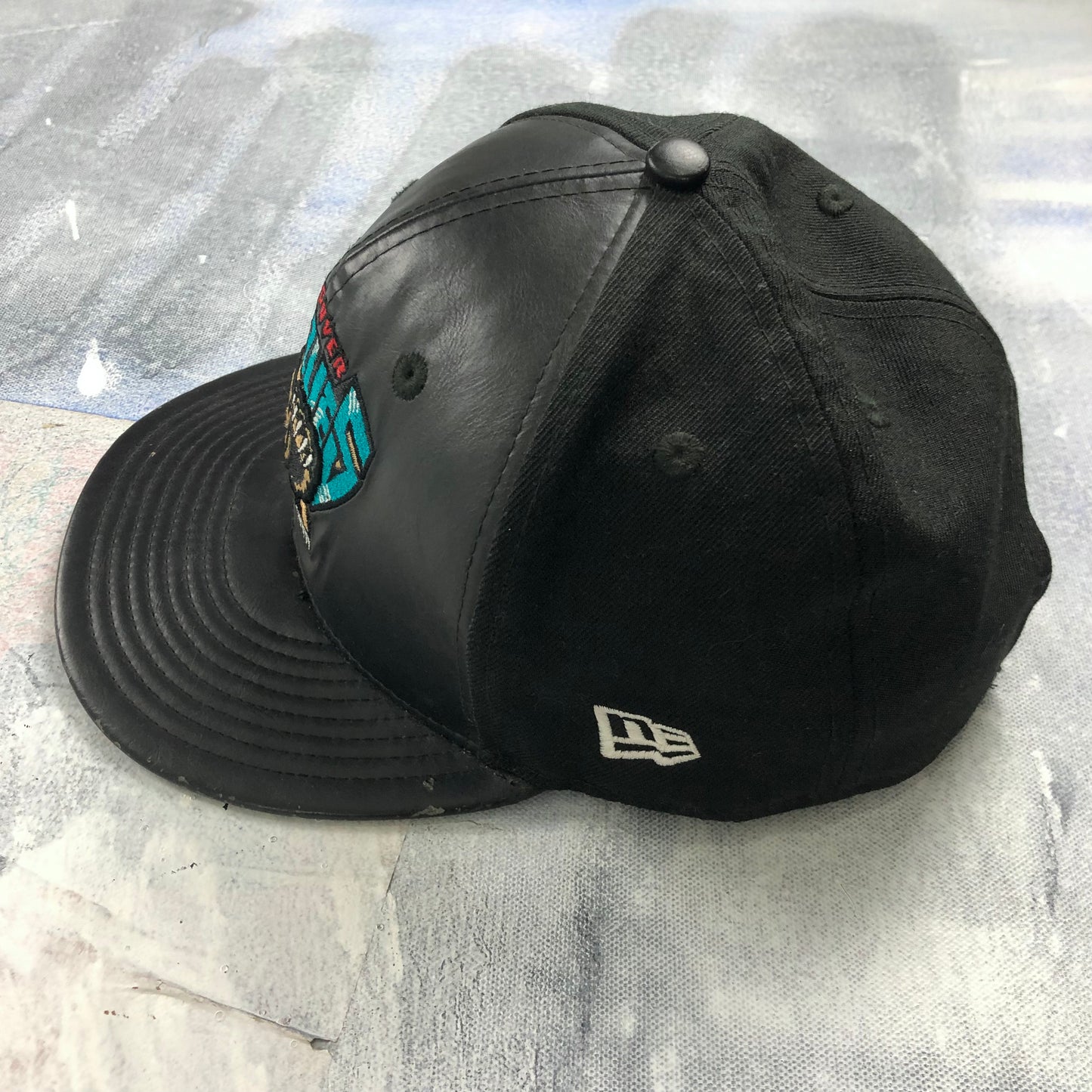 Vintage New Era Hardwood Classics NBA Vancouver Grizzlies Half Leather Snapback Hat